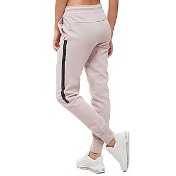 NWT Nike Tech Fleece Joggers Particle Pink - Picture 6 of 6
